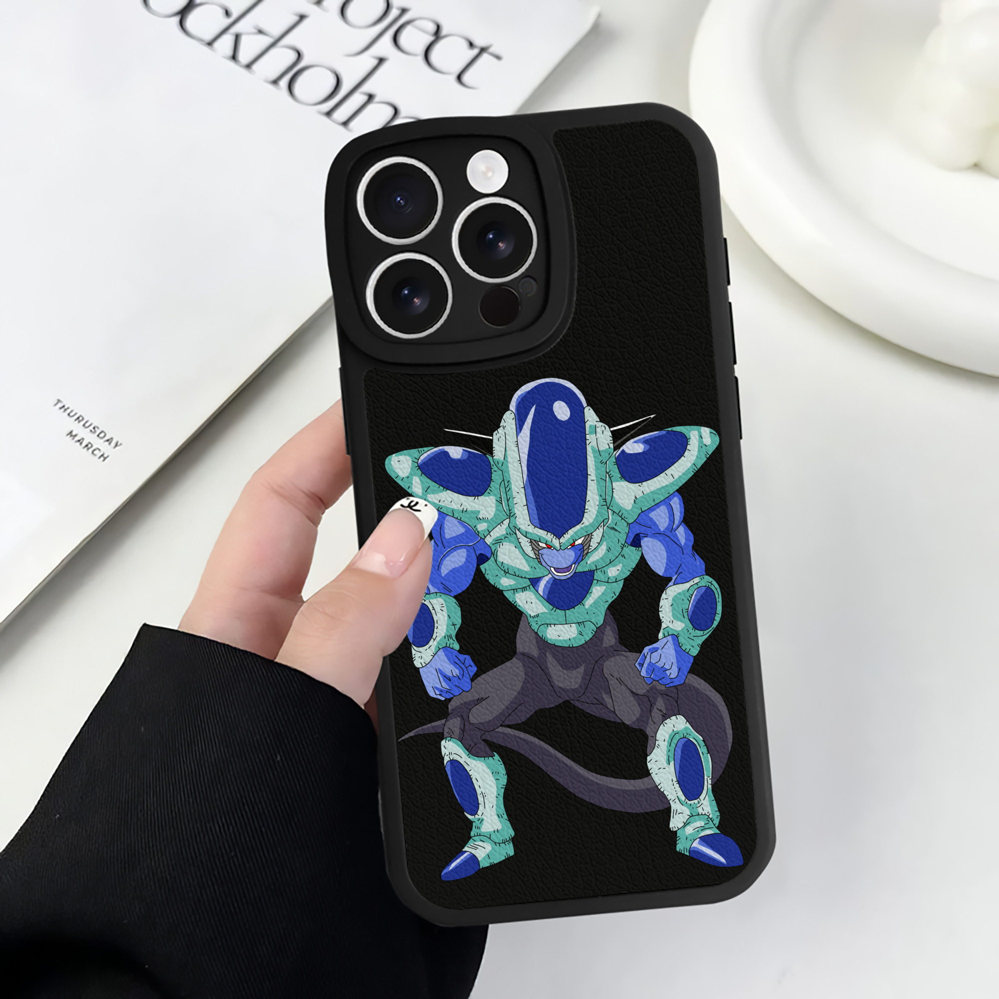（画像用） ドラゴンボール フリーザ DRAGON BALL Frieza 【iPhone 16シリーズ対応】シリコンスマホケース（レザー調） 材質：シリコン